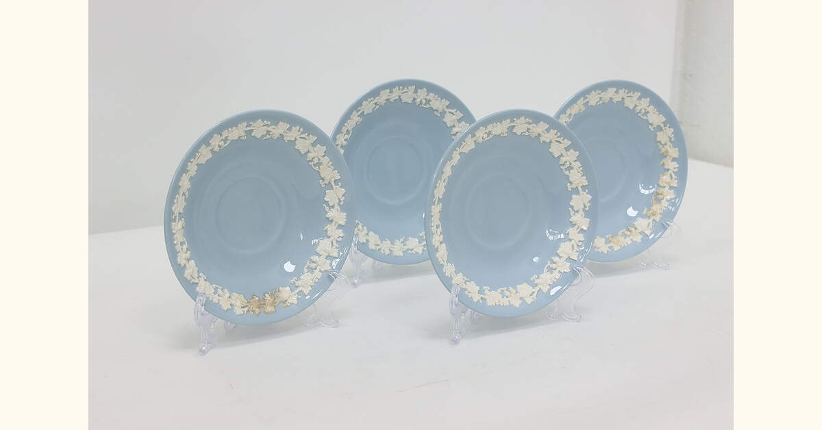 Set of 4 Vintage Wedgwood Queen's Ware Ceramic Saucers