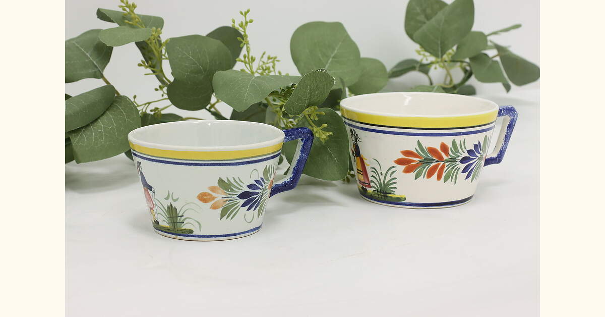 未使用 仏製 アンリオカンペール コーヒーカップHenriot Quimper Pair of French Vintage Hand Painted Quimper Coffee Soup Cups