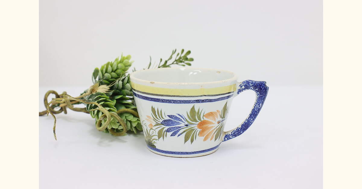 French Brittany Vintage Hand Painted Cup, Quimper