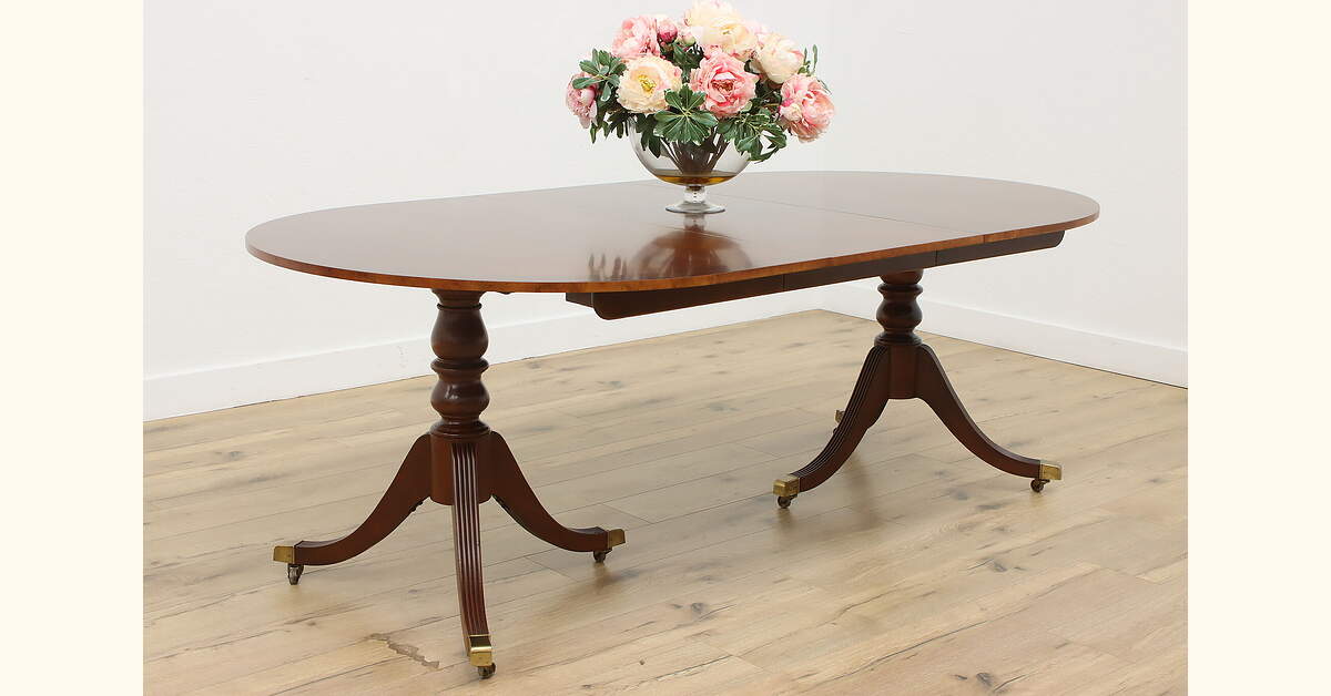 Georgian Banded Mahogany Dining Table Opens 82