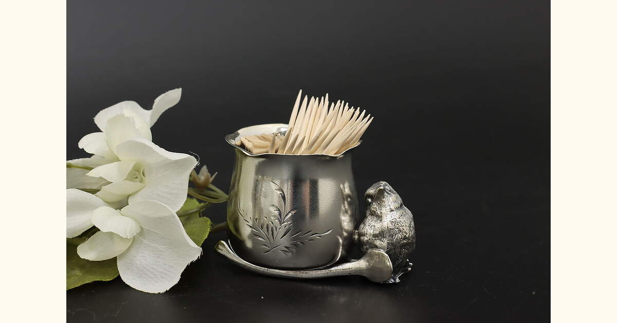 アンティーク雑貨 Antique Birmingham 1915 Toothpick Holder Victorian Antique Silverplate Chick Toothpick Cup Holder