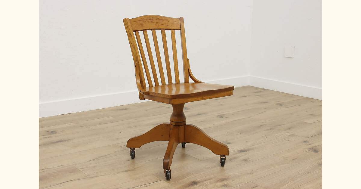 Traditional Antique Swivel Oak Office or Library Desk Chair
