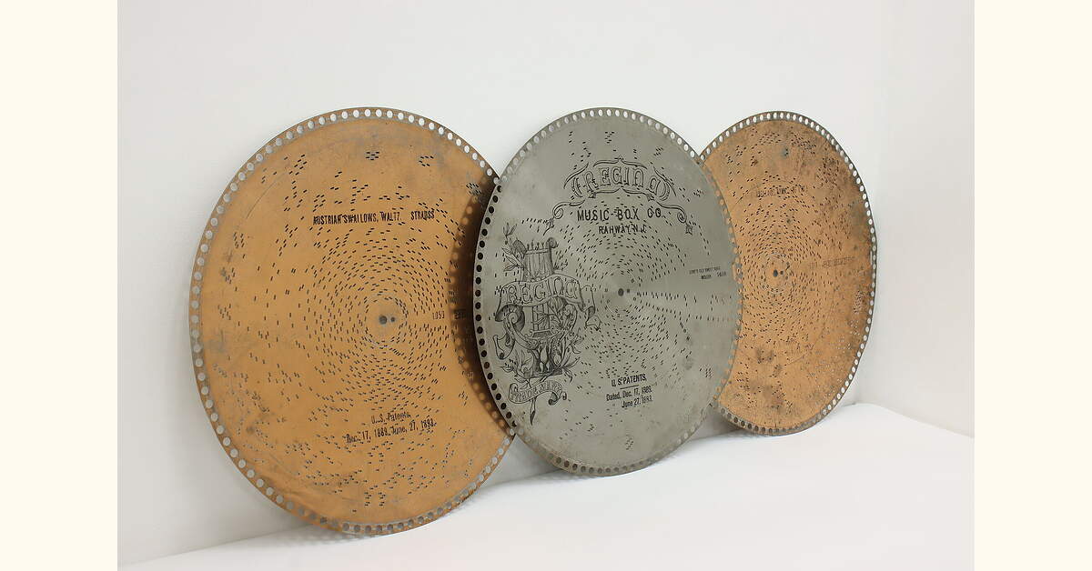 Set of 3 Vintage Regina Music Box 15.5